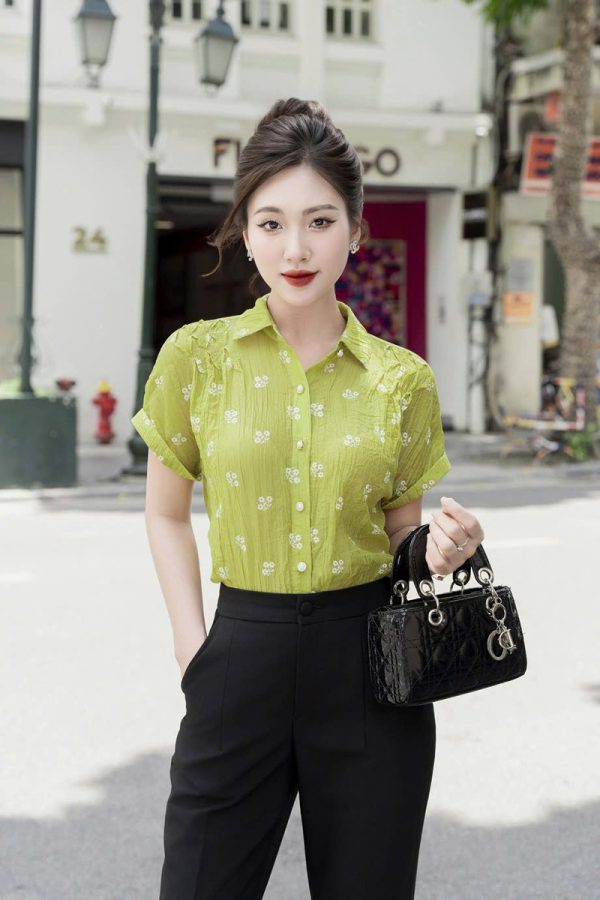 Mẫu đồng phục sơ mi nữ 06